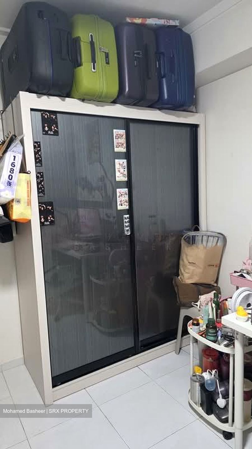 Blk 230J Tampines Street 21 (Tampines), HDB Executive #574030231